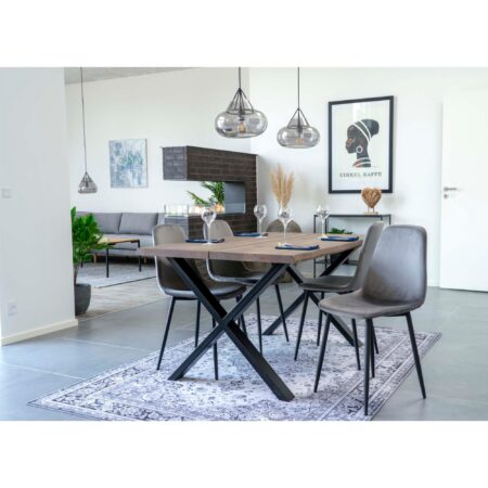 House Nordic - Toulon Spisebord - I smoked olieret eg med bølget kant - 140x95xh76x4 cm