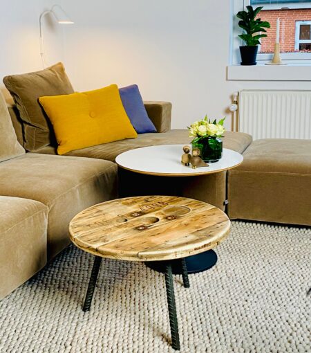 Sofabord af Kabeltromle | Armeringsjernben | Ø90 / Brændt og Lakeret / 50 cm