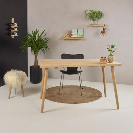 Witten - Skrivebord 70 x 130 cm Plankebord i egeplanker Røget eg