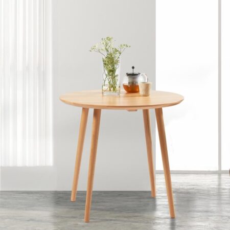 DT 100 - Rundt spisebord i massiv bøg, diameter 80 cm. Lakeret