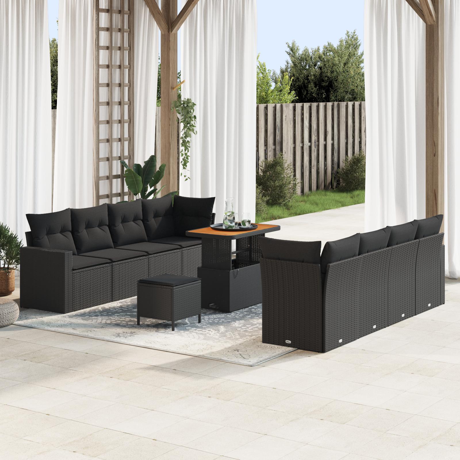 Havesofa sæt i sort polyrattan - 11 dele med bord og skamler Havesofa sæt i sort polyrattan - 11 dele med bord og skamler
