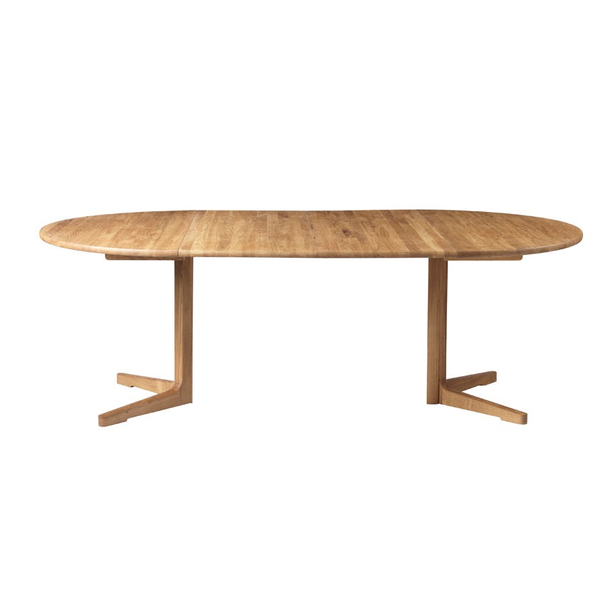 C69E Ry bord m/2 tillægsplader Eg olie, Ø120cm. C69E Ry bord m/2 tillægsplader Eg olie, Ø120cm.